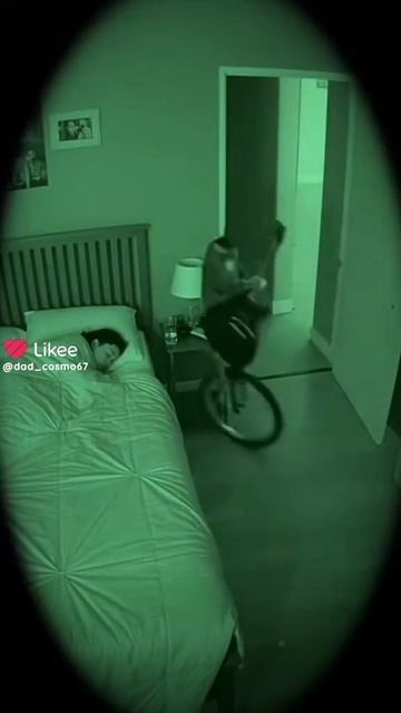 kat играет на гитанi смотреть онлайн