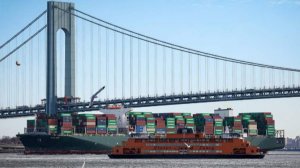 Чем Европа может ответить на пошлины Трампа. Разбор