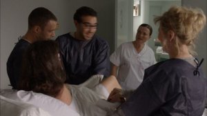 Кандис Ренуар 1 сезон 5 серия «Не рой яму другому, сам в неё попадёшь» (сериал, 2013)