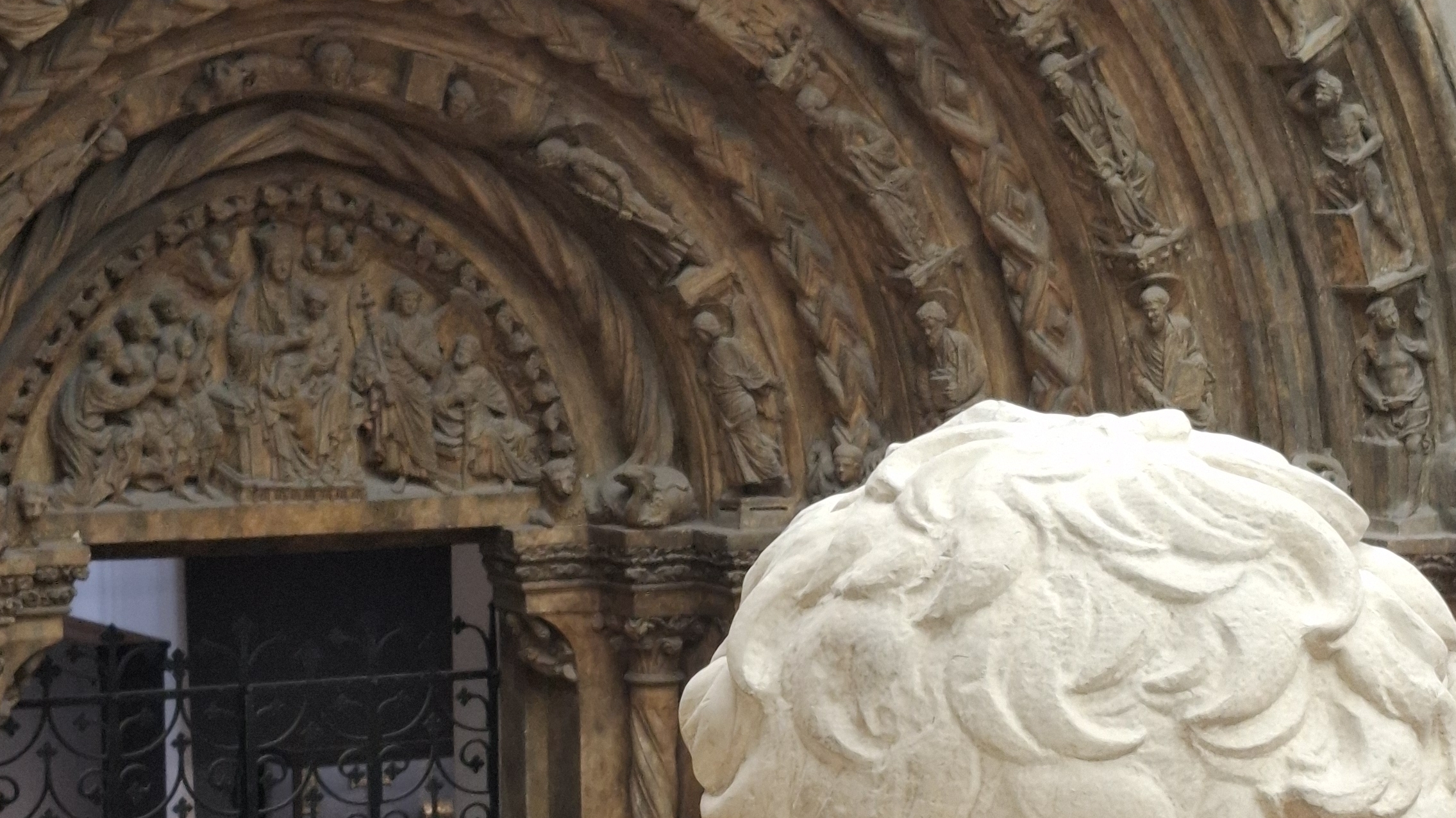 Пушкинский музей/выставка Марк Шагал.Радость земного притяжения/выставка Августейшие Куклы смотреть онлайн