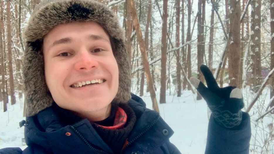 一位俄罗斯男子分享了他今天学到的中文知识 || 练习中文口语 :) смотреть онлайн