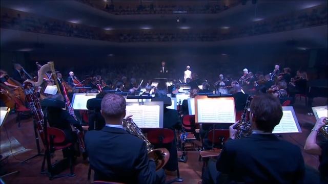 Skyrim - The Dragonborn Comes смотреть онлайн