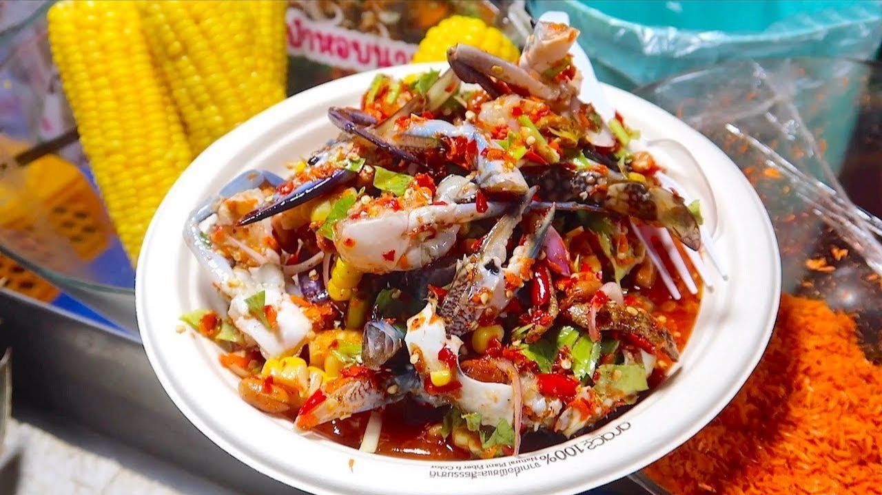 Острые морепродукты Yum - тайская уличная еда смотреть онлайн