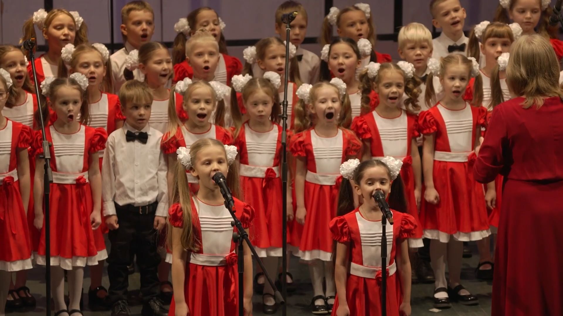 «ПЕСНЯ О РОДНОЙ СТРАНЕ», Ансамбль имени Локтева. "SONG ABOUT THE NATIVE COUNTRY", Loktev Ensemble. смотреть онлайн