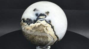 Шар из агата с жеодой, диаметр 152мм, 5854г. 2043084