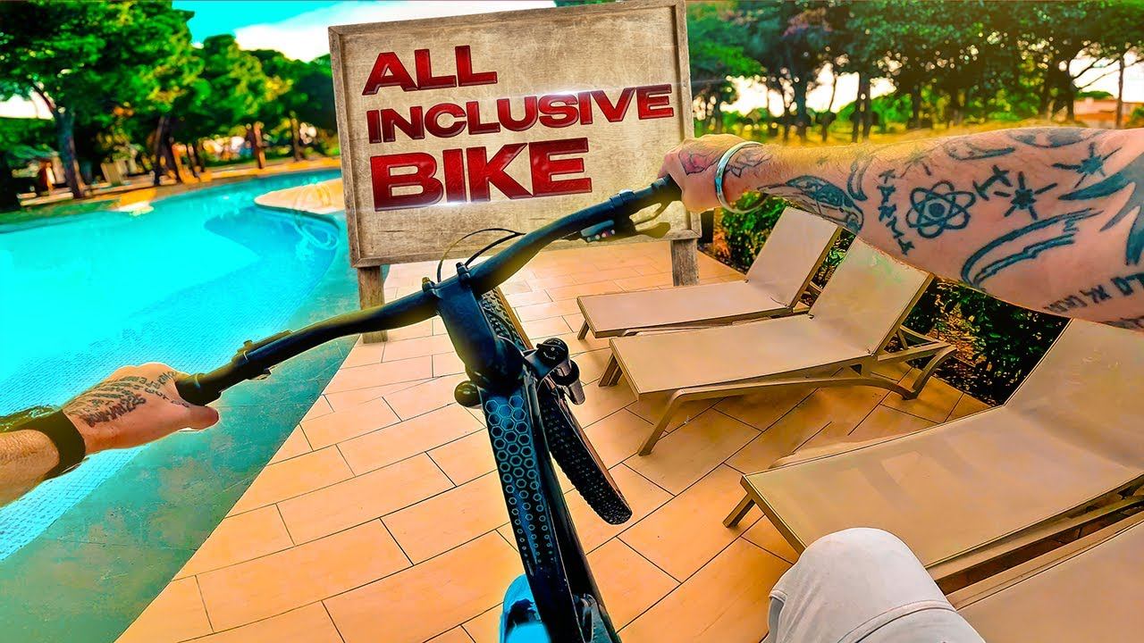 На велосипеде по ПЯТИзвёздочному отелю Турции. Анталия и Стамбул смотреть онлайн