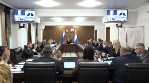 ПЕРВАЯ СЕССИЯ ПАРЛАМЕНТА