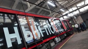 В Москве испытывают первый беспилотный поезд.