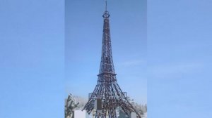 В Саратовской области мужчина сломал ребра, упав с "Эйфелевой башни"