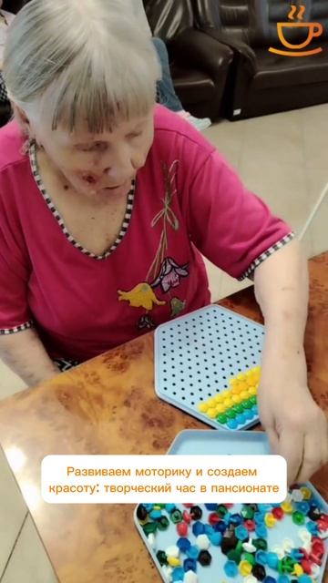 Клеим, красим, мастерим! Наша творческая мастерская в разгаре. смотреть онлайн