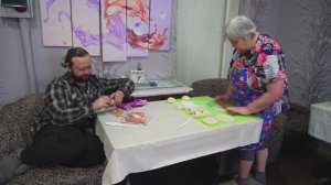 Беляши и компот Так вкусно Дружная семья готовит на кухне ПОДВАЛ ИЛЬИЧА