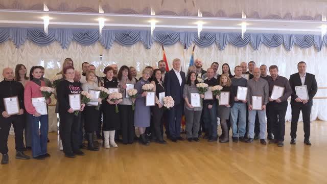 Награда за светлую работу смотреть онлайн