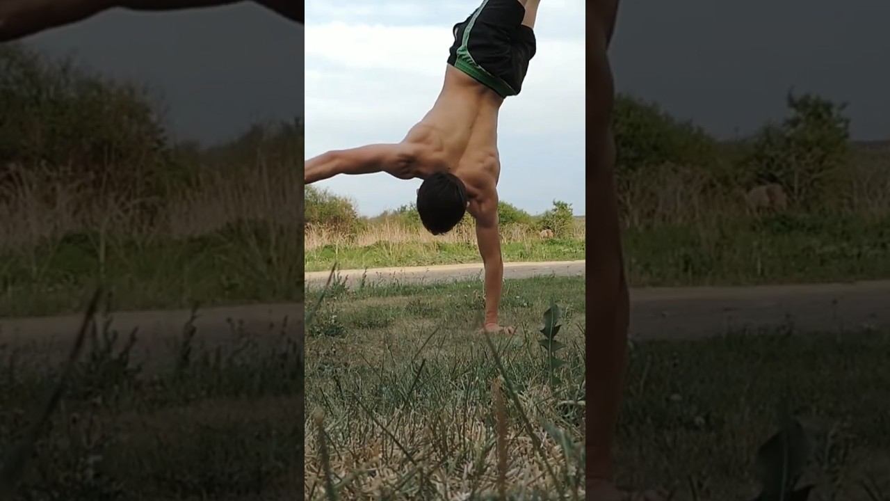 One arm handstand смотреть онлайн