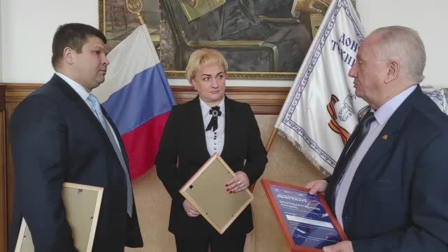 Встреча депутатов Народного Совета ДНР с ректором и студентами ДонНТУ смотреть онлайн