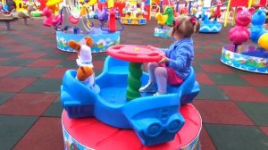 Детская площадка и как Макс ходит разговаривает сам ⧸ И