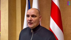 Вручение паспортов юным керчанам в День республики Крым