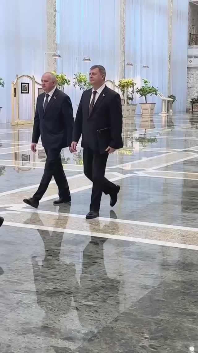 Лукашенко назначил Юрия Селиверстова послом в Россию и Владислава Татариновича - министром финансов. смотреть онлайн