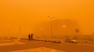 Один человек погиб и 15 пострадали в результате песчаной бури в Ливии