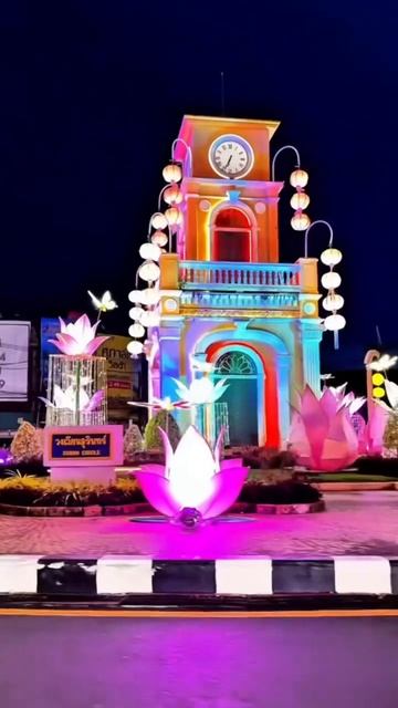 🚌 Бесплатная экскурсия по Пхукет-Тауну А почему бы и не проехаться по красивым локациям Старого г смотреть онлайн