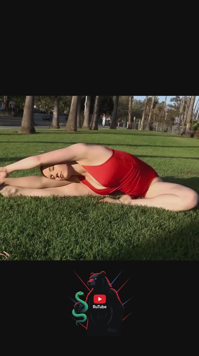 Секси гимнастика в парке смотреть онлайн