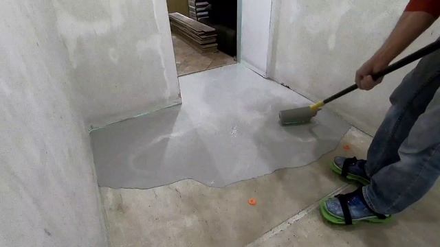Наливной пол это самовыравнивающаяся смесь? Как залить наливной пол ровно? смотреть онлайн