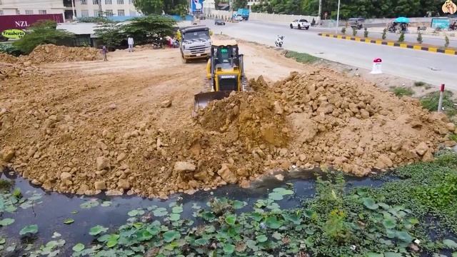 Строительство, засыпка, очередной участок смотреть онлайн