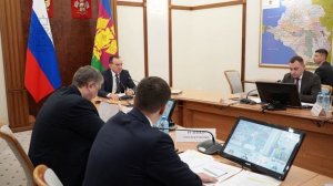 Провел совещание по строительству социальных объектов