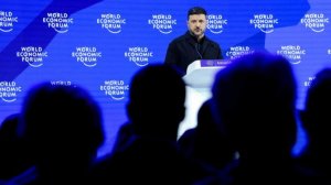 Зеленского поторопили вернуться в Киев во время выступления на форуме в Давосе