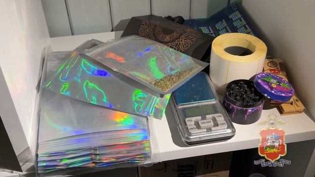 В Дмитрове полицейские задержали мужчину, который выращивал в своём доме коноплю смотреть онлайн