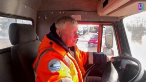 Дороги Керчи чистят от снега и грязи