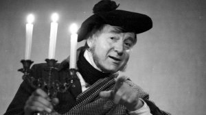 Умер актер из "Шерлока Холмса" и "Дневника Бриджит Джонс" Дональд Дуглас