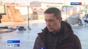 Жители Керчи жалуются на нечистоты, которые затопили тротуар у бывшего автотранспортного предприятия