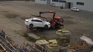 Полицейские задержали подозреваемого в краже 26 иномарок у автосалона