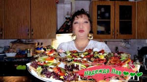 Бутерброды со шпротами; красочное сочетание вкуса