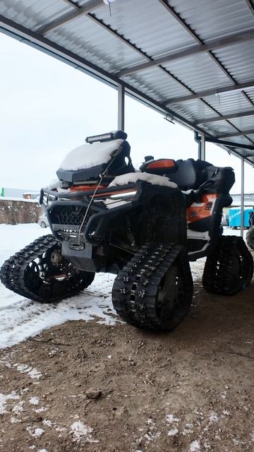 Квадроцикл на гусеницах. CFMOTO CFORCE 800 HO EPS NEW смотреть онлайн