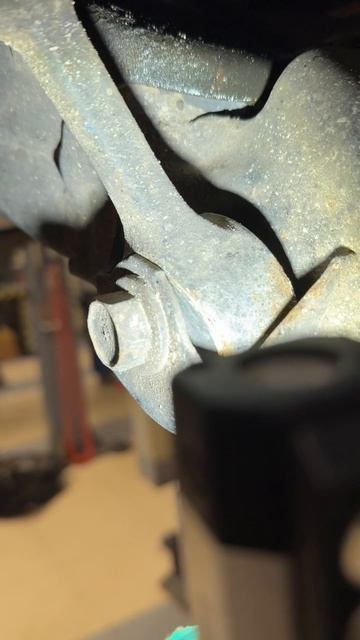 Переделываем за другими мастерами подвеску Land Cruiser 200