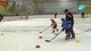 Олимпийский чемпион Андрей Коваленко провёл мастер-класс для юных хоккеистов Смоленска