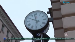 В Петербурге проверили точность уличных часов