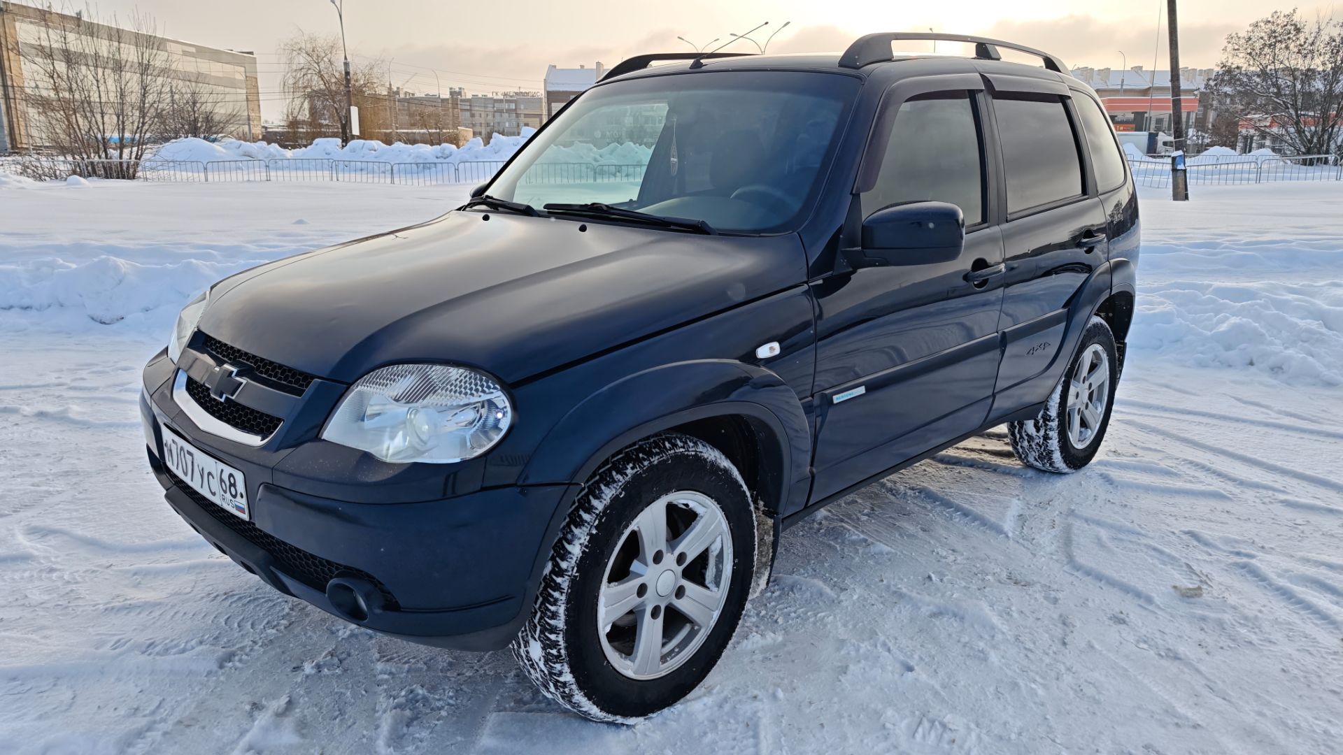 Chevrolet NIva смотреть онлайн