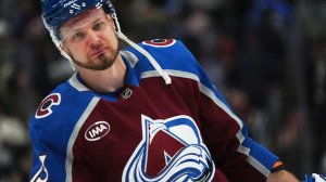 Российский хоккеист "Колорадо" Ничушкин попал в ДТП