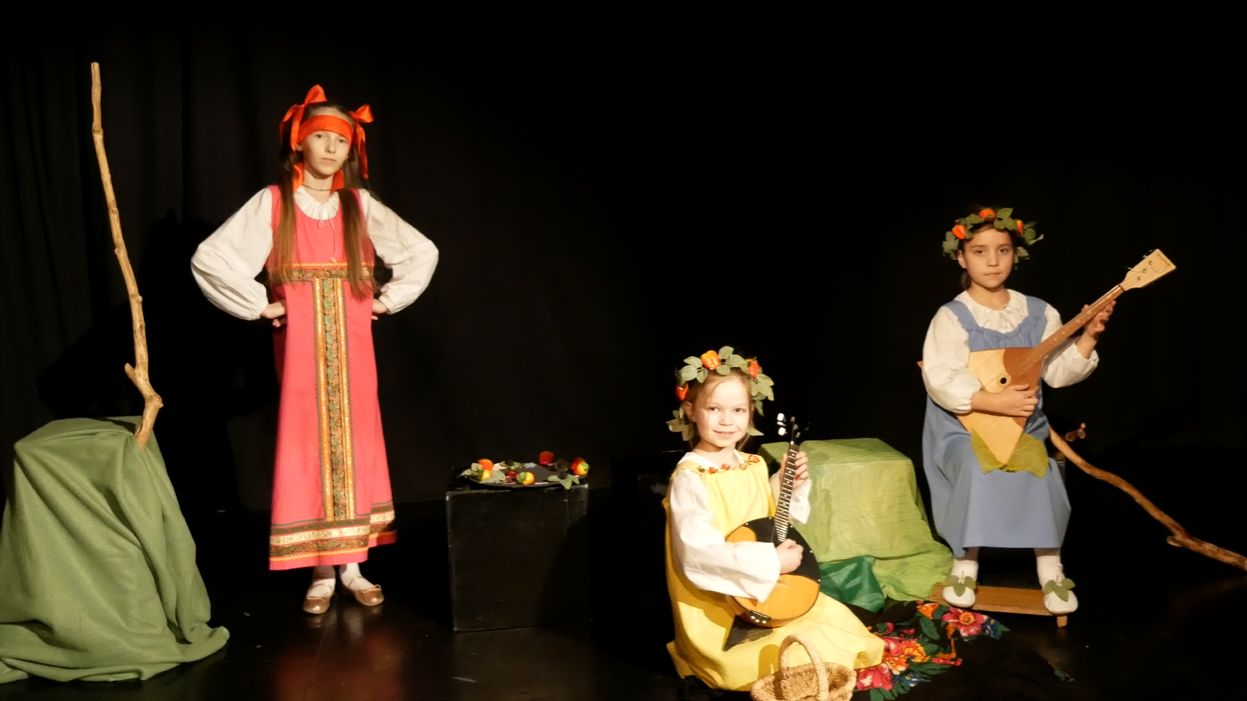 Баба-Яга и ягодки