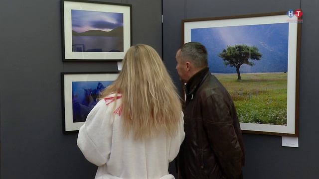 В Новороссийском музее открылась фото выставка известного в городе фотографа Эдуарда Перова. смотреть онлайн