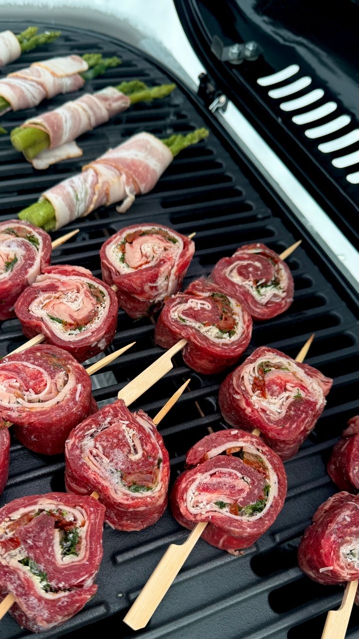 Рулеты из говяжьих стейков на гриле смотреть онлайн