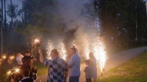 Восемь холодных фонтанов на свадьбу