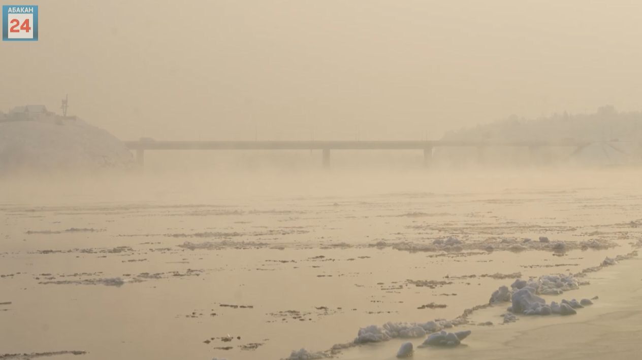 Прогнозировать сложно: в столице Хакасии специалисты отслеживают идущую по Енисею кромку ледостава смотреть онлайн