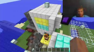 Играю в манькравт на своём сервере