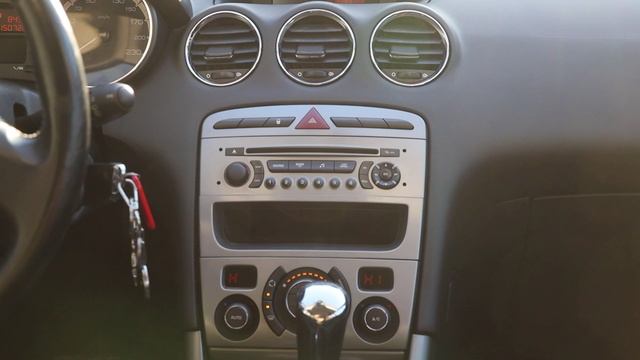 Peugeot 308 смотреть онлайн