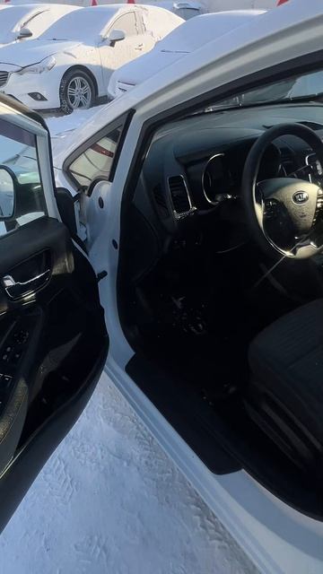 Kia Cerato Седан YD Luxe 1.6 MT 2017г смотреть онлайн