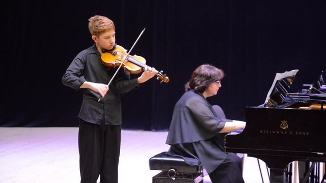 Ф.Крейслер Сицилиана и Ригодон. Илья Шимбуев- скрипка, Маслова Каринэ - фортепиано смотреть онлайн