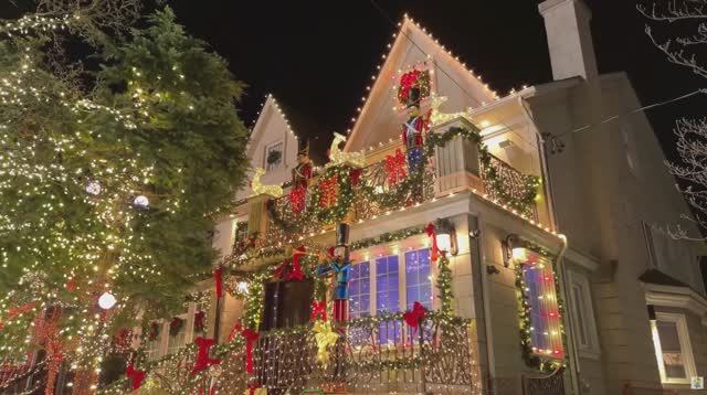 Рождественская пешеходная экскурсия по Дайкер-Хайтс  Бруклин, Нью-Йорк 🎁🎅💂♂️🎄🌟